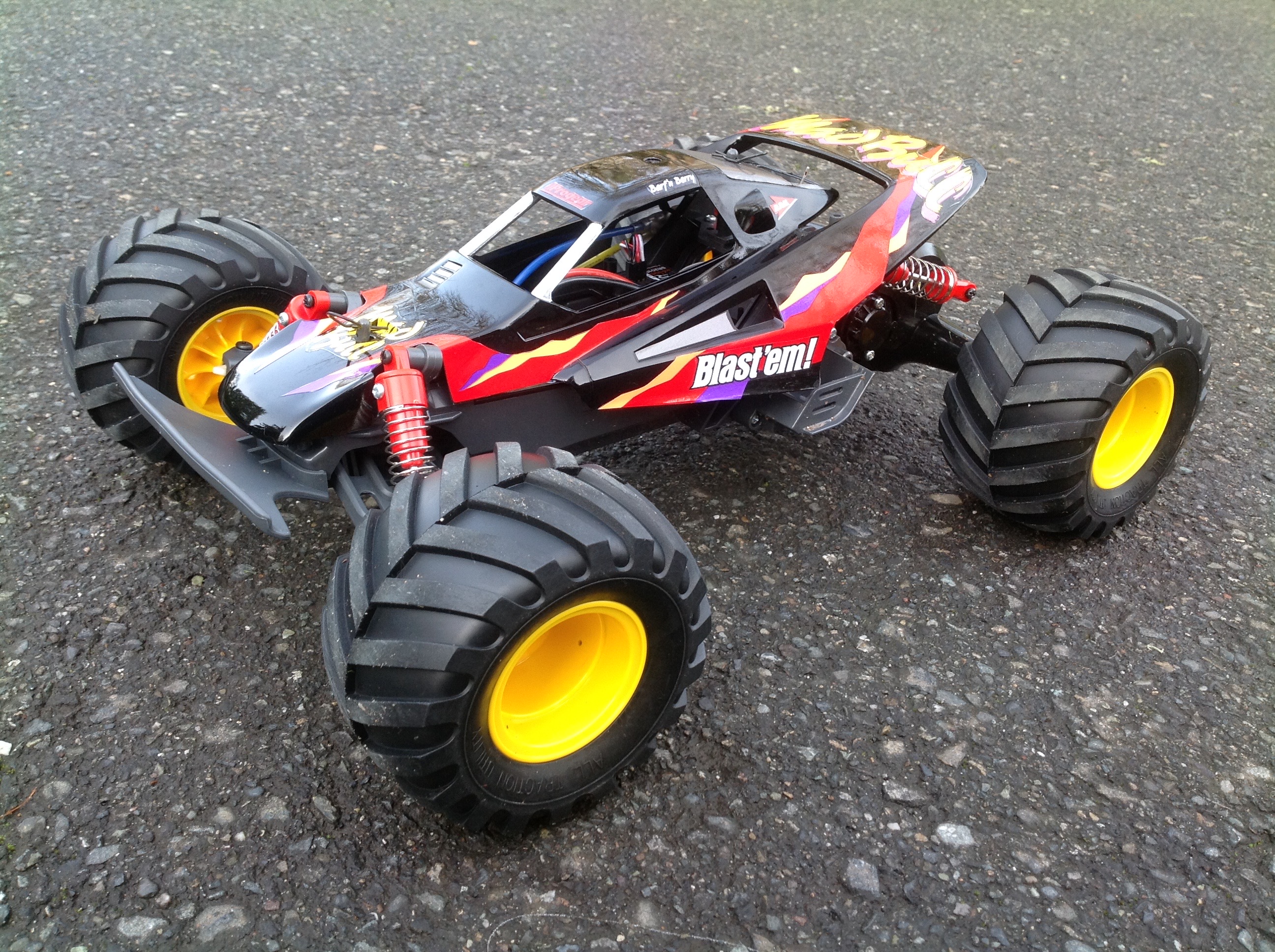 Mad bull hot sale rc car